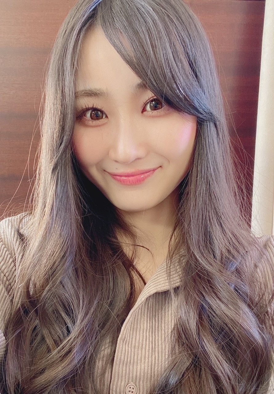 潮紗理菜（日向坂46）