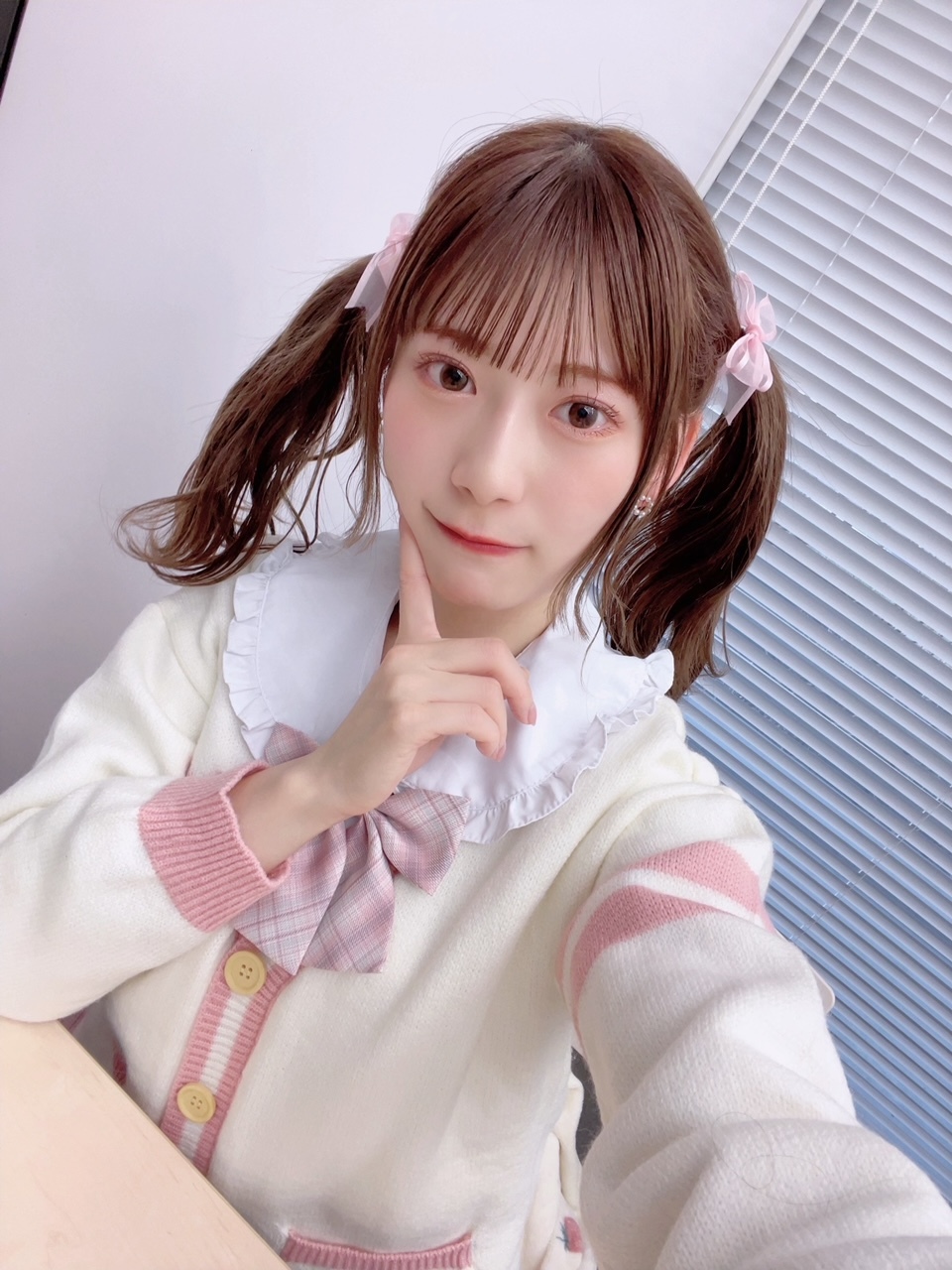 東村芽依